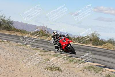 media/Nov-16-2025-Race Pace (Sun) [[8c5fa54630]]/Non Verified Riders (1st 20 Minutes)/3-Turn 3 Inside (11am)/